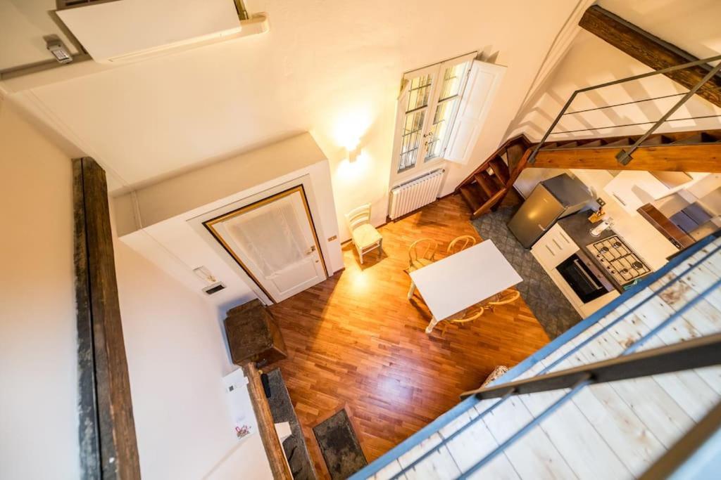Wonderful Two Floors Apartment ميلان المظهر الخارجي الصورة