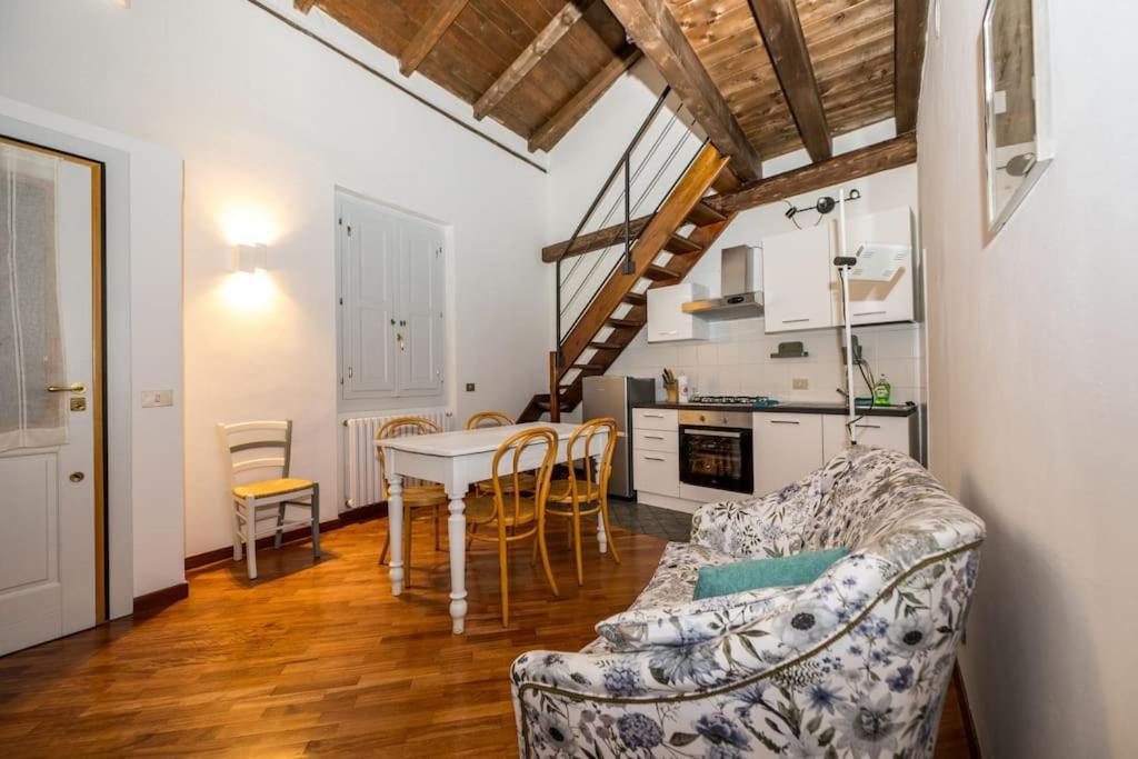 Wonderful Two Floors Apartment ميلان المظهر الخارجي الصورة